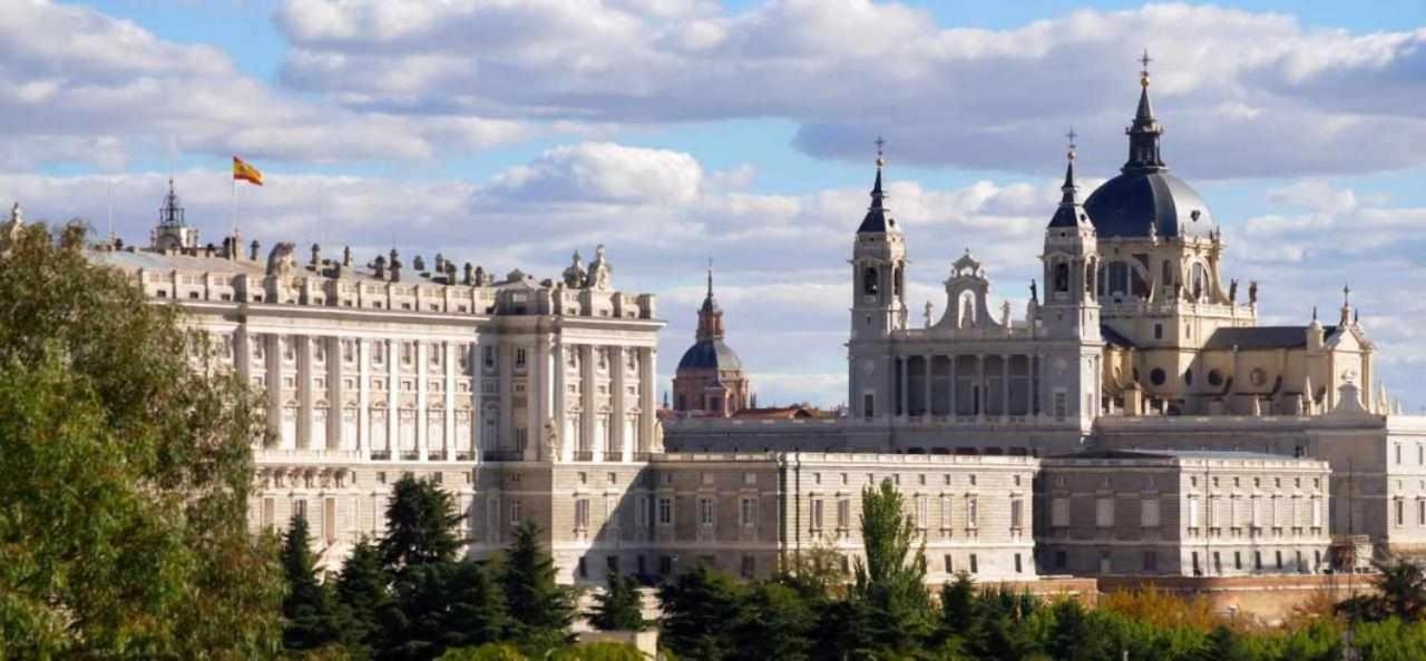 APARTAMENTOS VIVE MADRID - Casa Arriaza Exterior foto